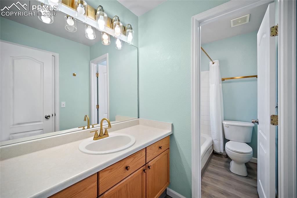 855 Dawn Break Loop Colorado Springs CO 80910