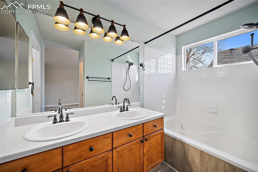 855 Dawn Break Loop Colorado Springs CO 80910