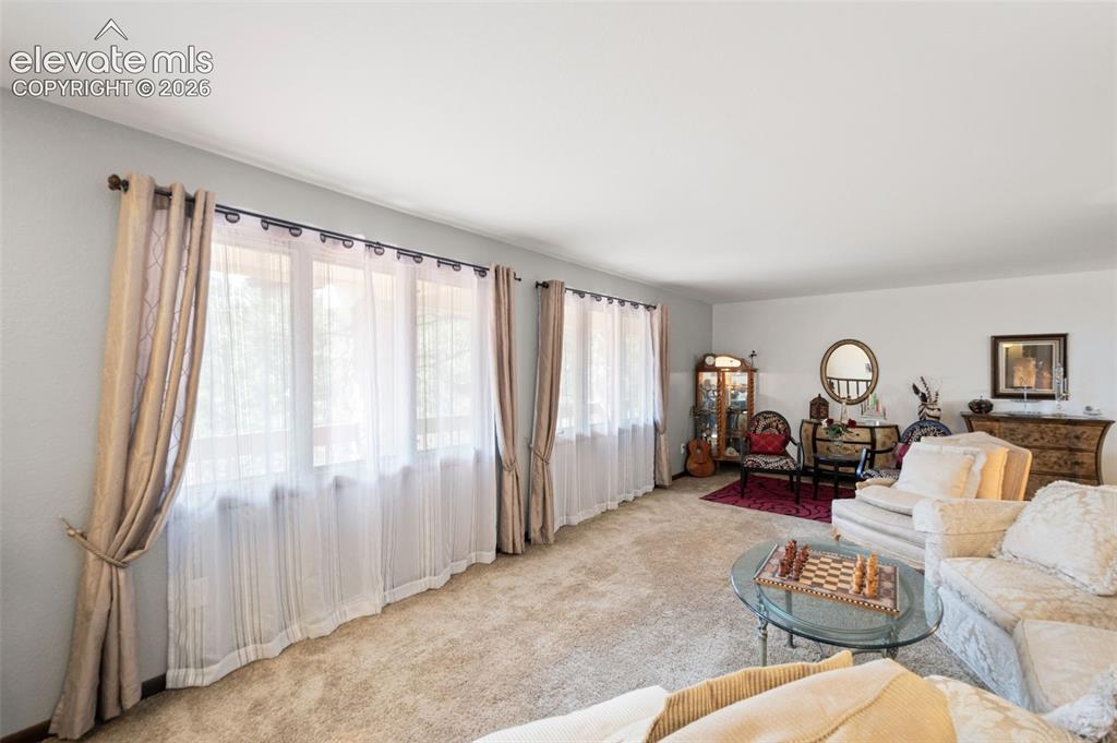 6323 Pike Circle Larkspur CO 80118