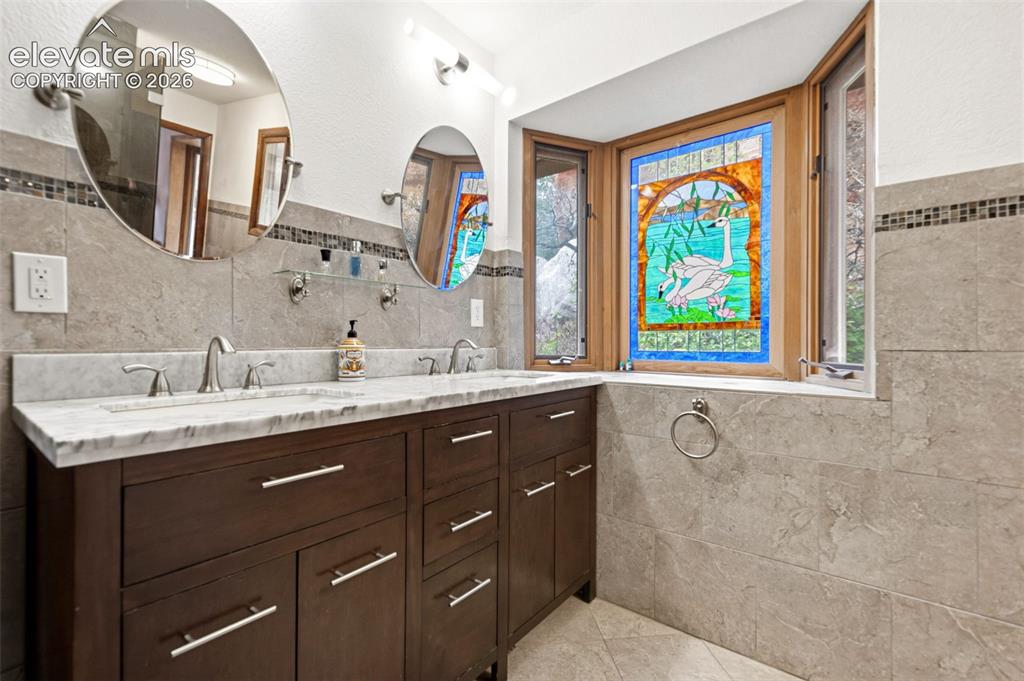 6323 Pike Circle Larkspur CO 80118