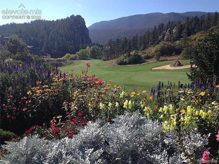 6323 Pike Circle Larkspur CO 80118