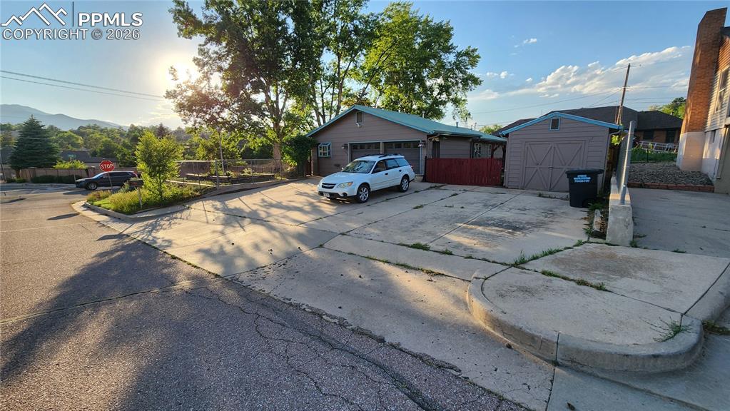 1830 Pejn Avenue Colorado Springs CO 80904