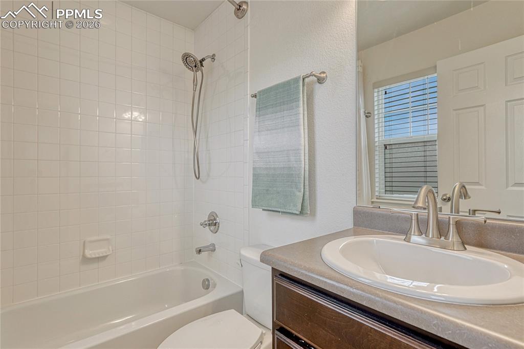 1456 Red Mica Way Monument CO 80132