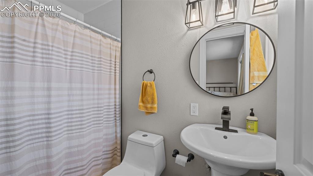 701 Del Brook Drive Colorado Springs CO 80911