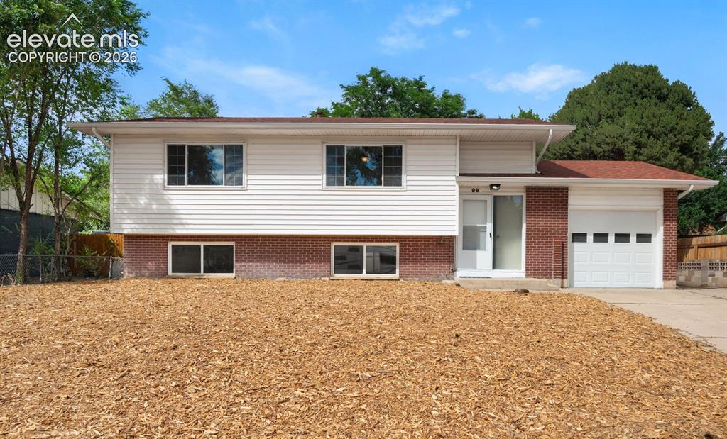 98 Landoe Lane Colorado Springs CO 80911