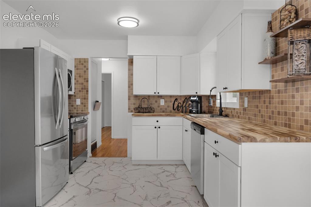 98 Landoe Lane Colorado Springs CO 80911