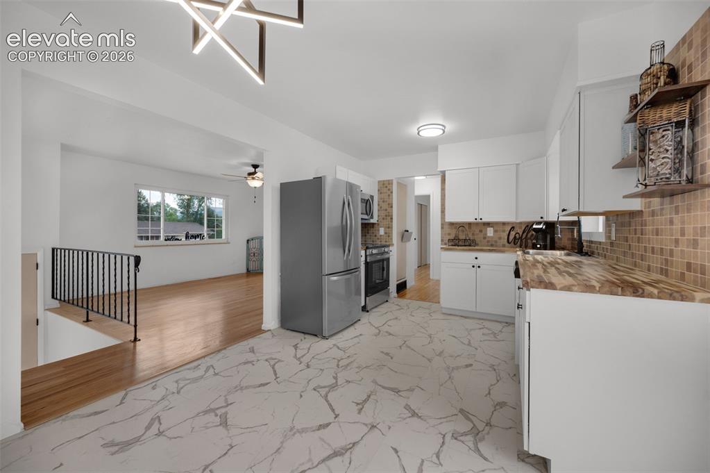 98 Landoe Lane Colorado Springs CO 80911