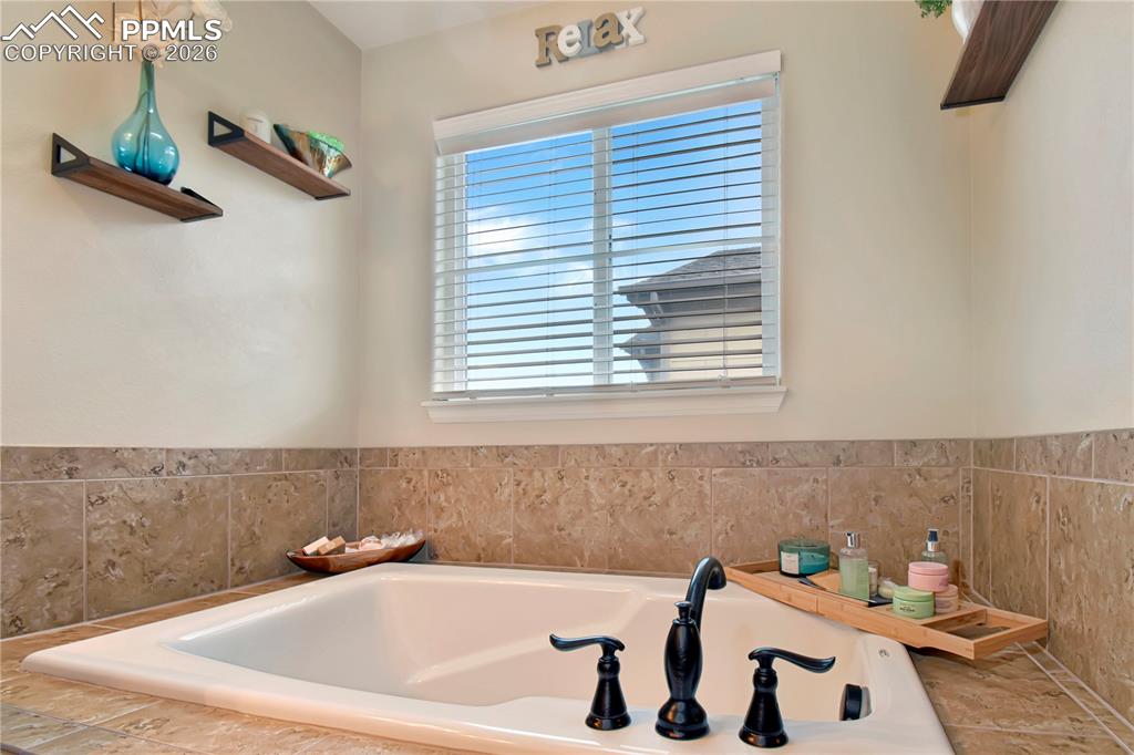 7246 Dutch Loop Colorado Springs CO 80925