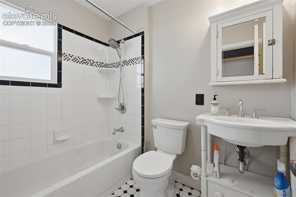631 E Willamette Avenue Colorado Springs CO 80903