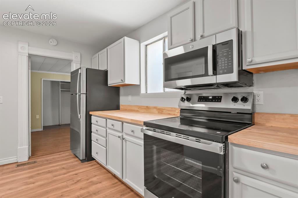 712 N Walnut Street Colorado Springs CO 80905