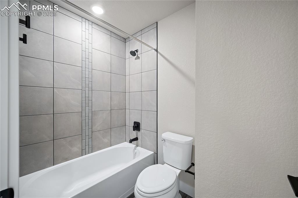 3071 Curly Grove Colorado Springs CO 80922