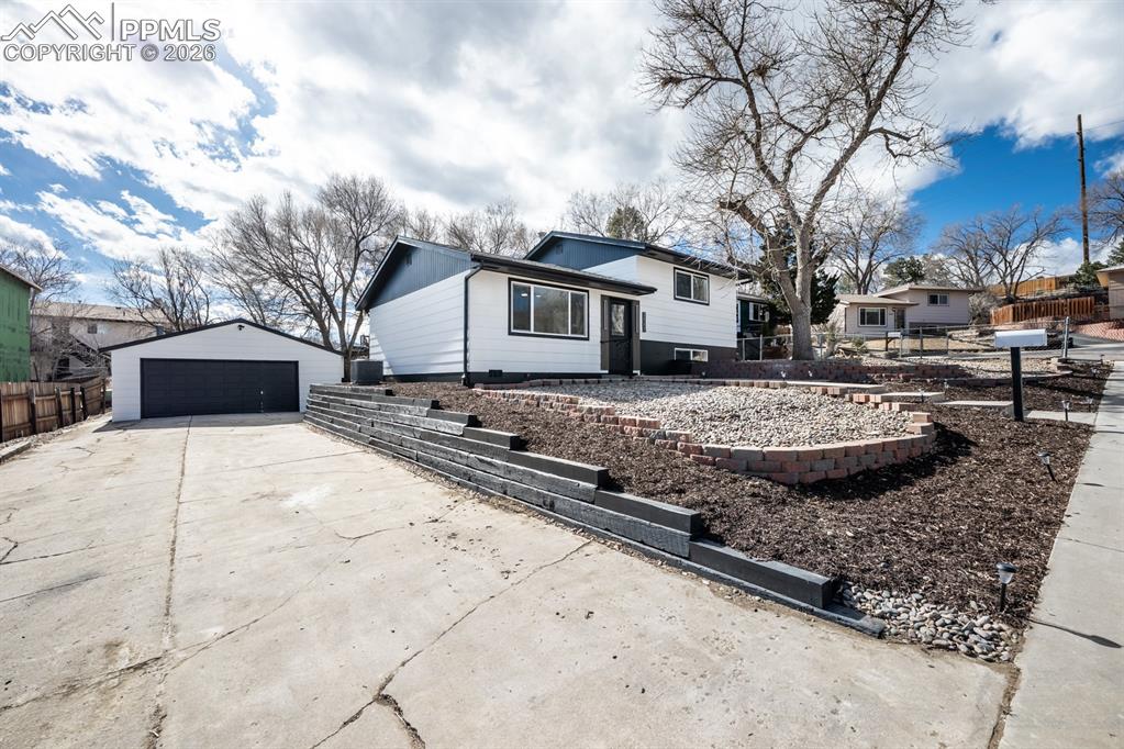 2537 Camelot Court Colorado Springs CO 80904