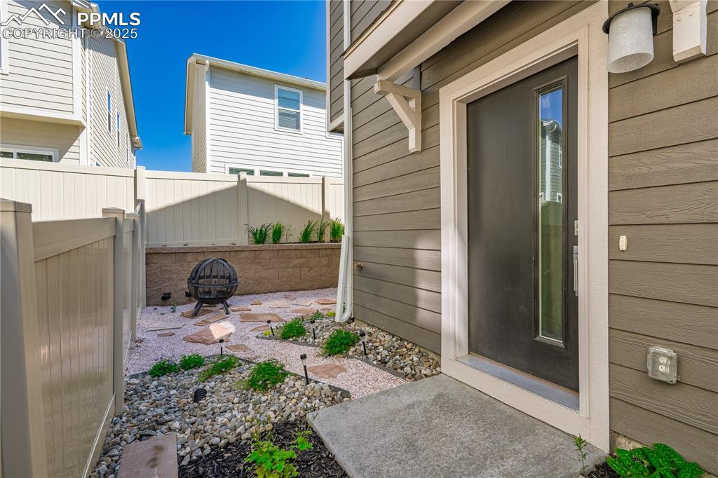 4447 Samaritan Loop Colorado Springs CO 80916