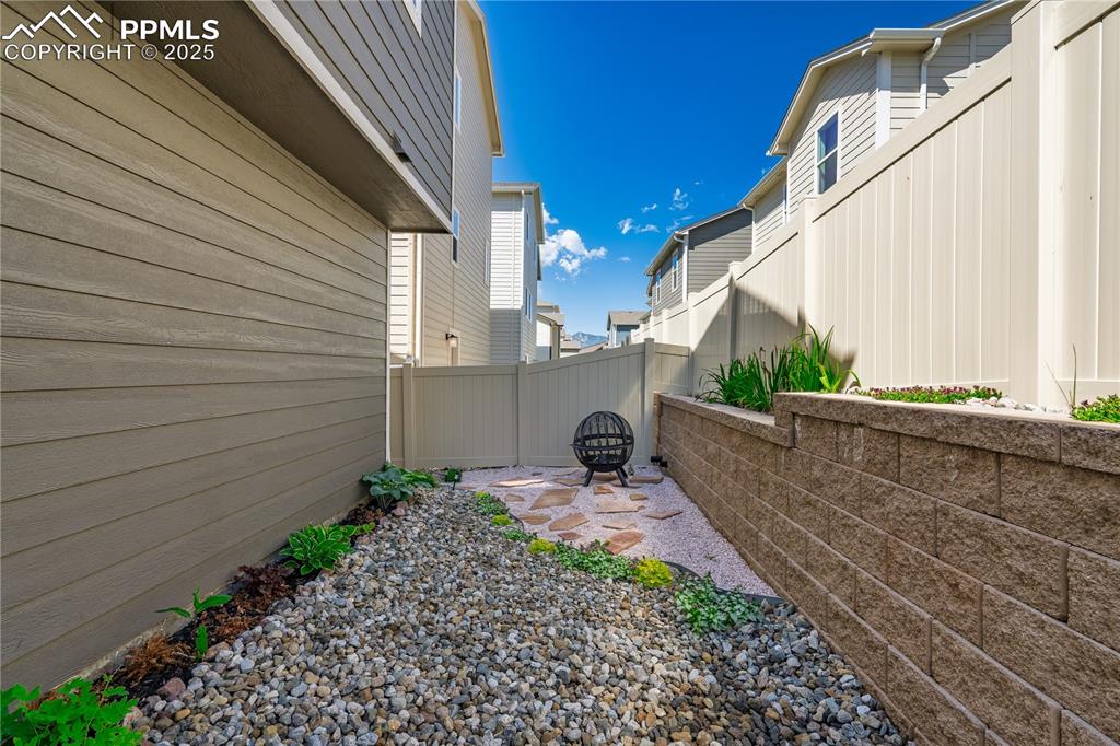 4447 Samaritan Loop Colorado Springs CO 80916