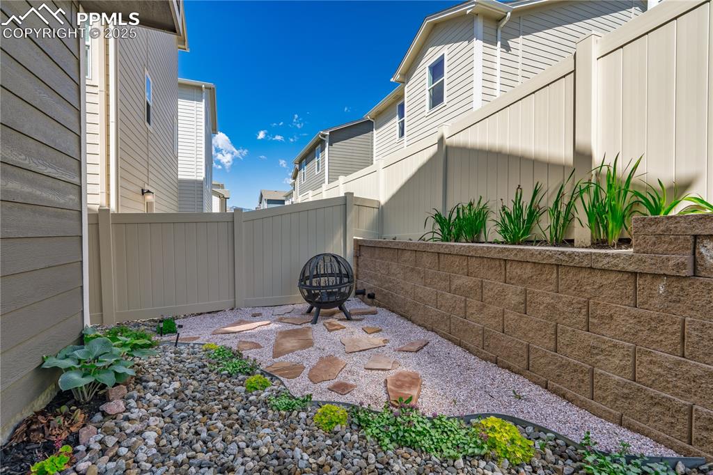 4447 Samaritan Loop Colorado Springs CO 80916