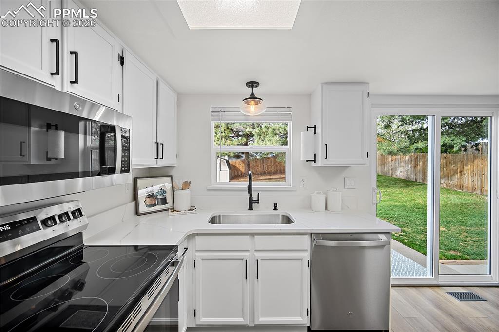 7160 Alpenwood Way Colorado Springs CO 80918