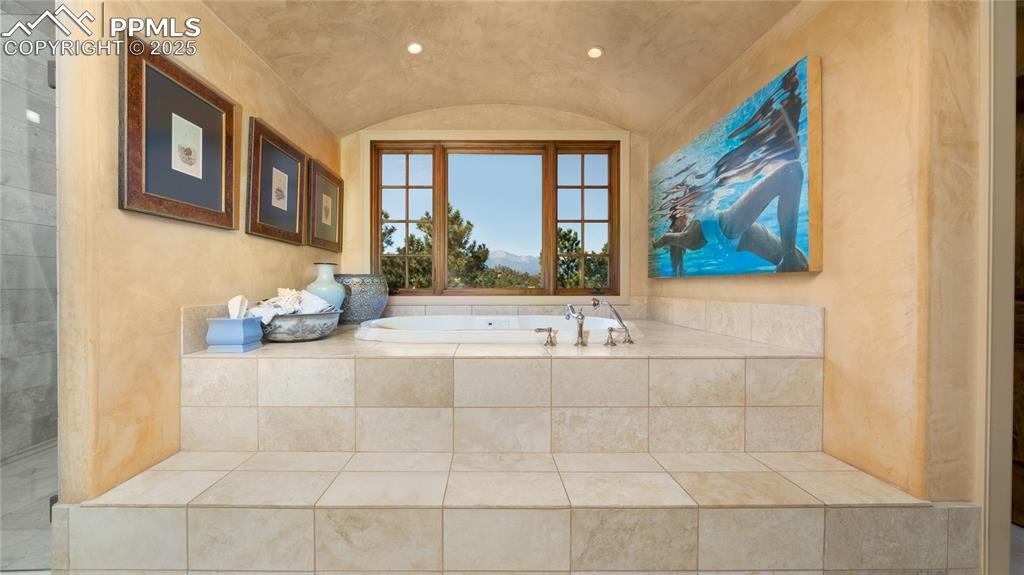 4896 Stonehill Road Colorado Springs CO 80918