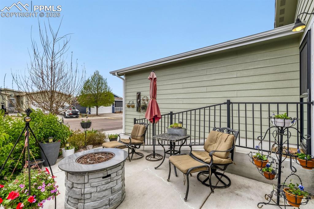 4180 Gray Fox Heights Colorado Springs CO 80922