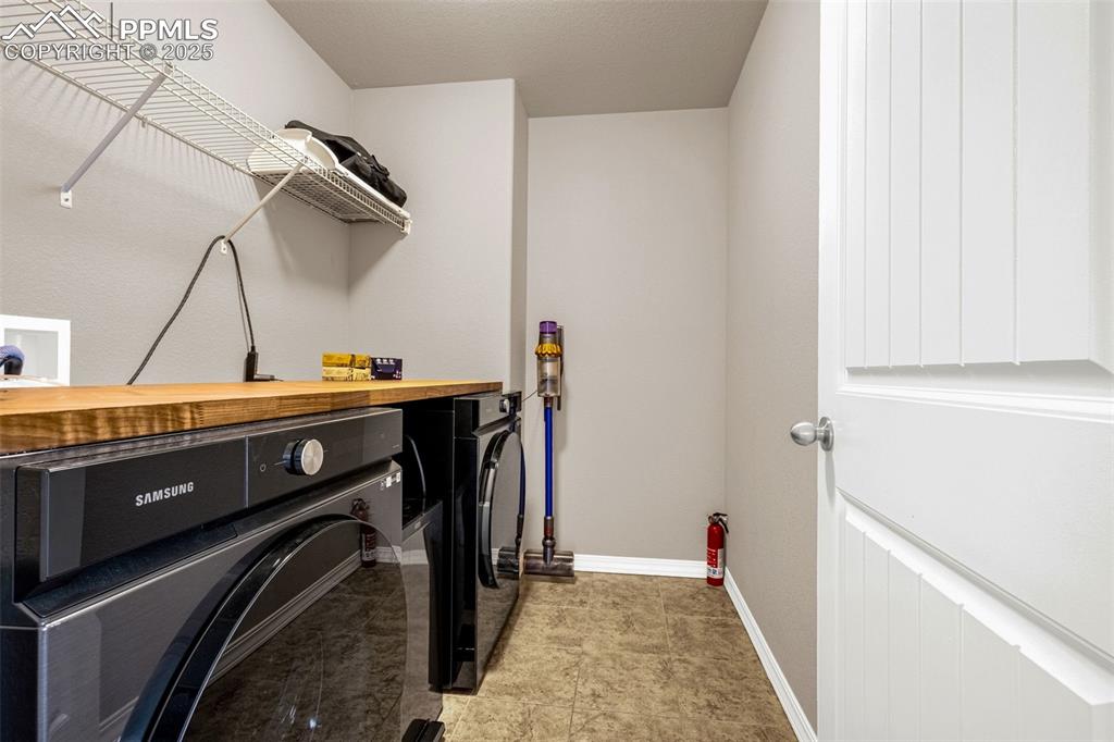 7241 Thorn Brush Way Colorado Springs CO 80923