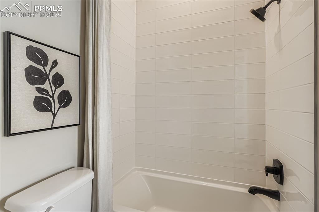 2011 Grayside Circle Castle Rock CO 80109