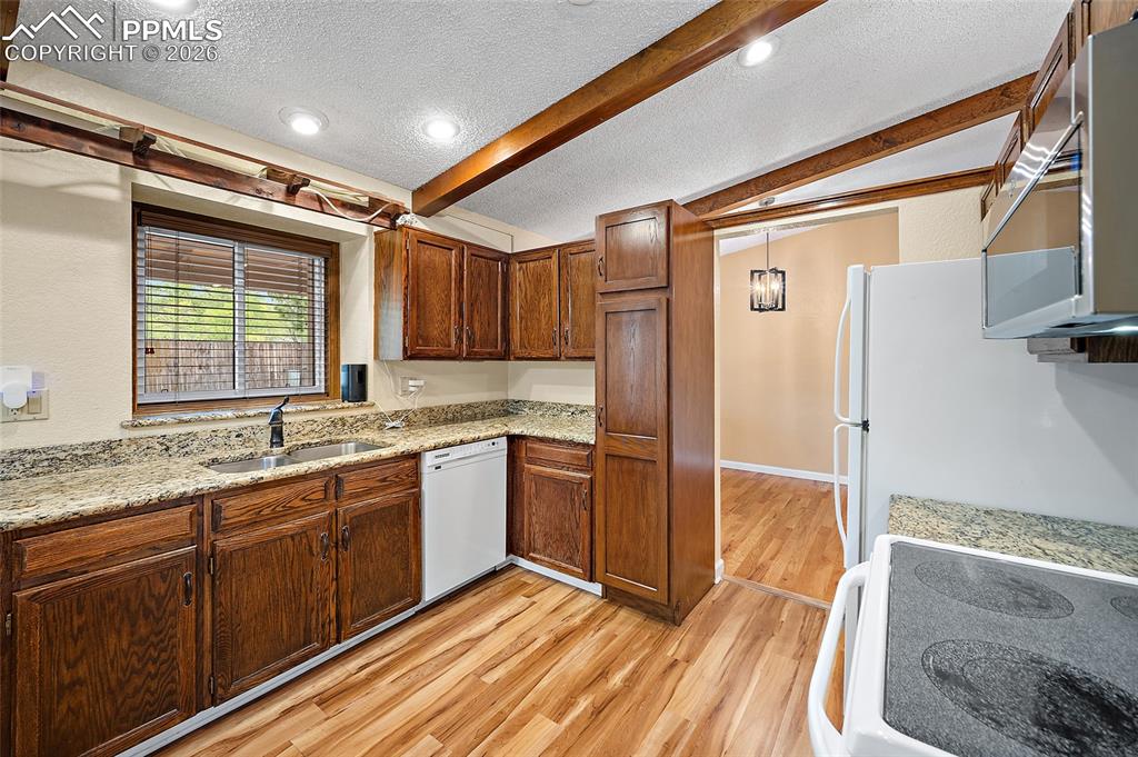 2420 Heatherdale Drive Colorado Springs CO 80915