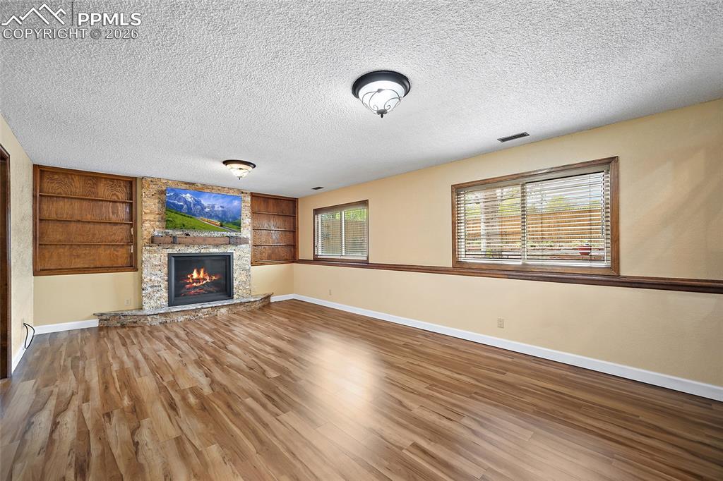 2420 Heatherdale Drive Colorado Springs CO 80915