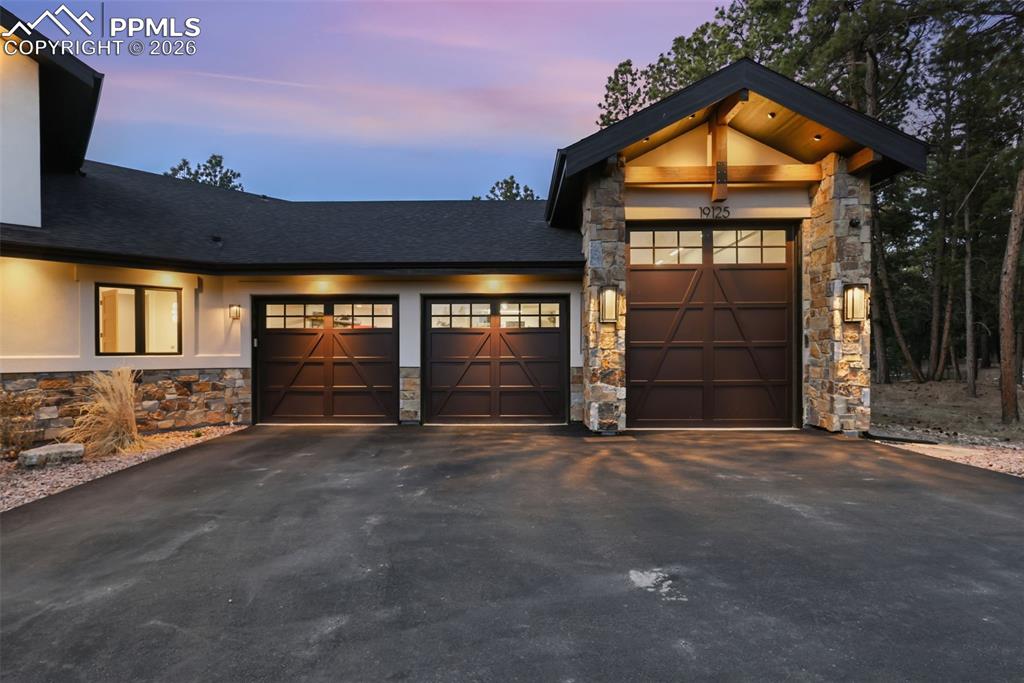 19125 Hilltop Pines Path Monument CO 80132