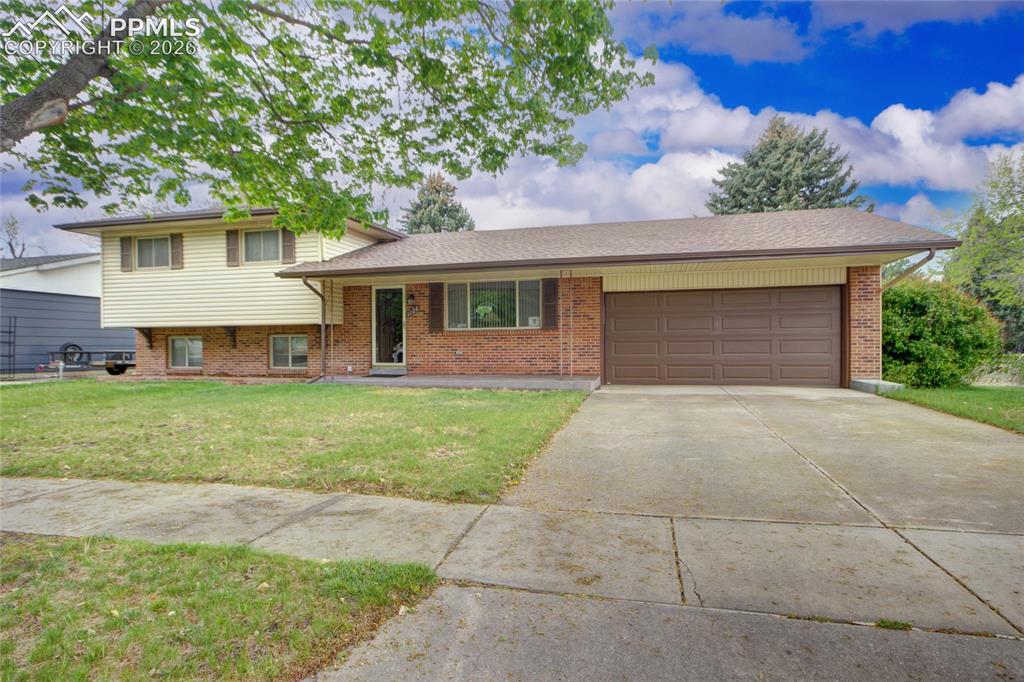 1126 Moffat Circle Colorado Springs CO 80915