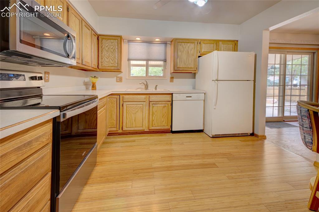 1126 Moffat Circle Colorado Springs CO 80915