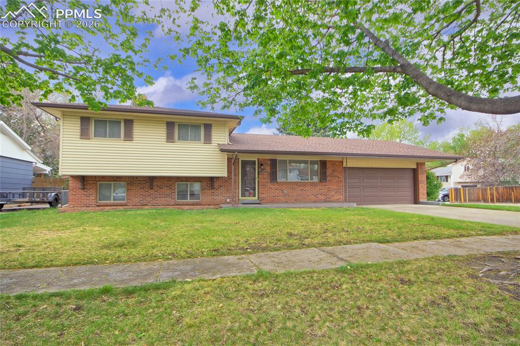 1126 Moffat Circle Colorado Springs CO 80915