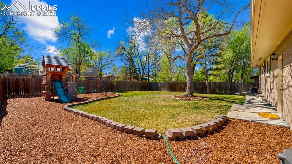 1523 Saratoga Drive Colorado Springs CO 80910