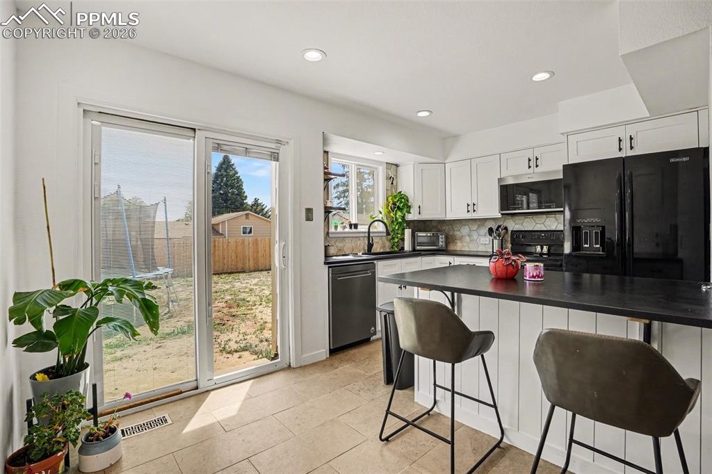 6711 Noble Street Colorado Springs CO 80915