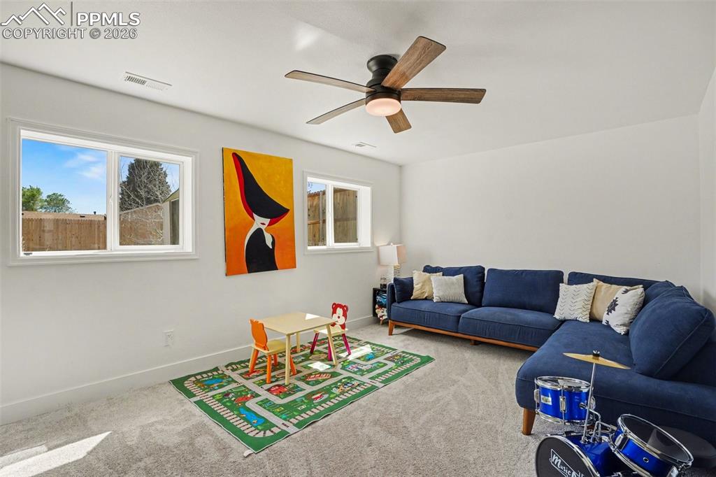 6711 Noble Street Colorado Springs CO 80915