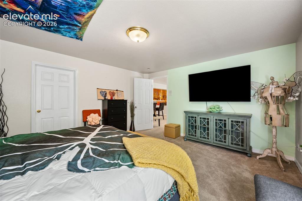 3925 Hill Circle Colorado Springs CO 80904
