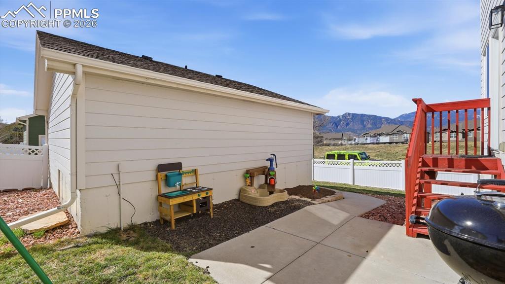 2281 St James Drive Colorado Springs CO 80910