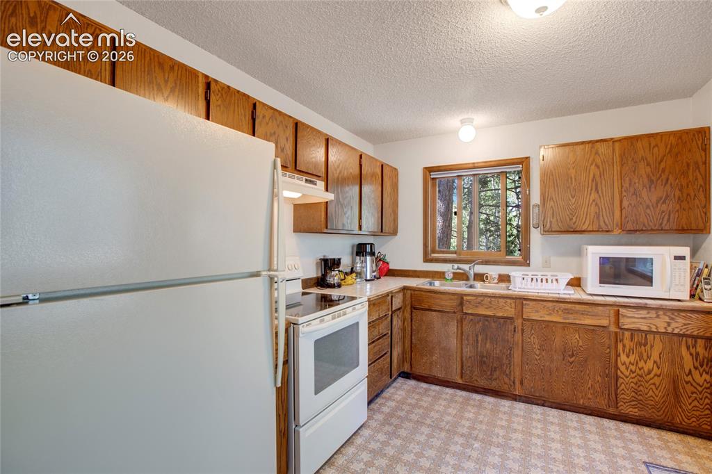 886 Cottonwood Lake Drive Divide CO 80814