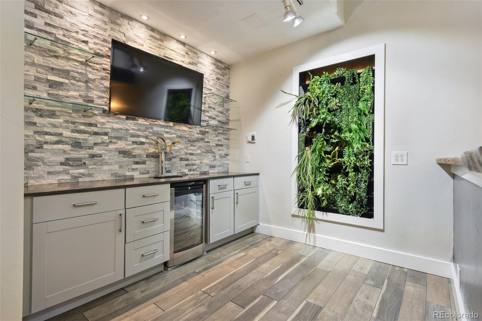 2 Adams Street Denver CO 80206