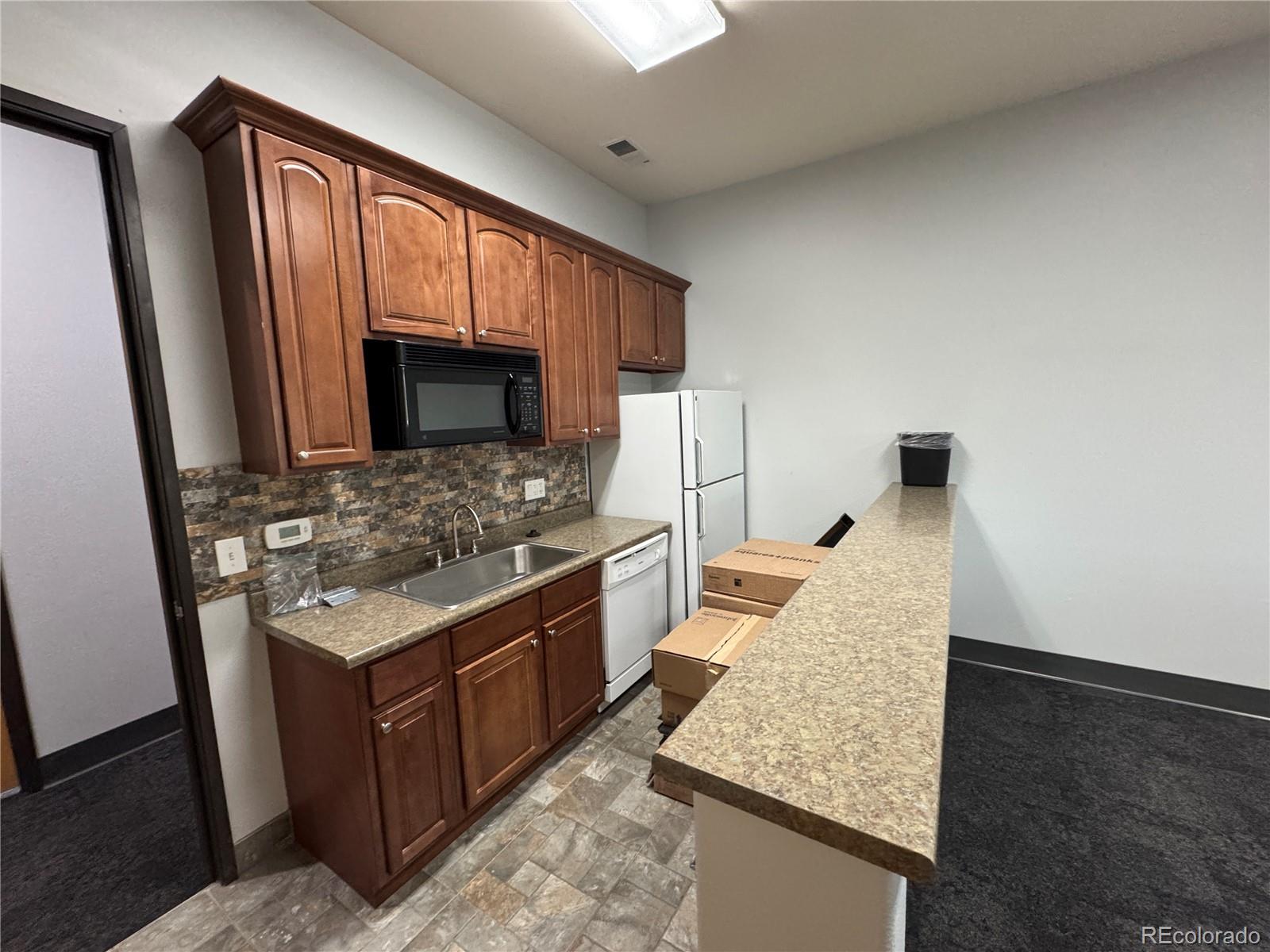 10390 Bradford Road Littleton CO 80127