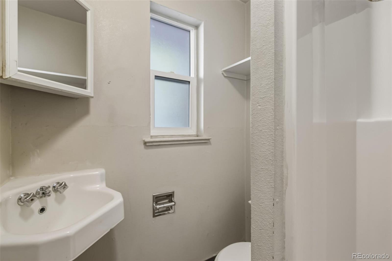 901 Jasmine Street Denver CO 80220