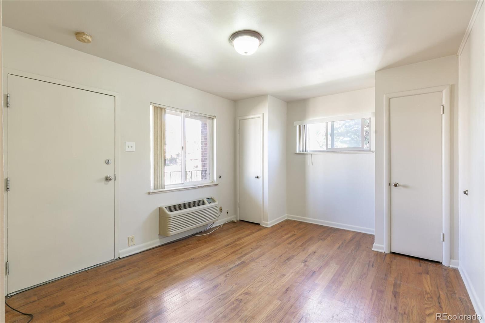901 Jasmine Street Denver CO 80220