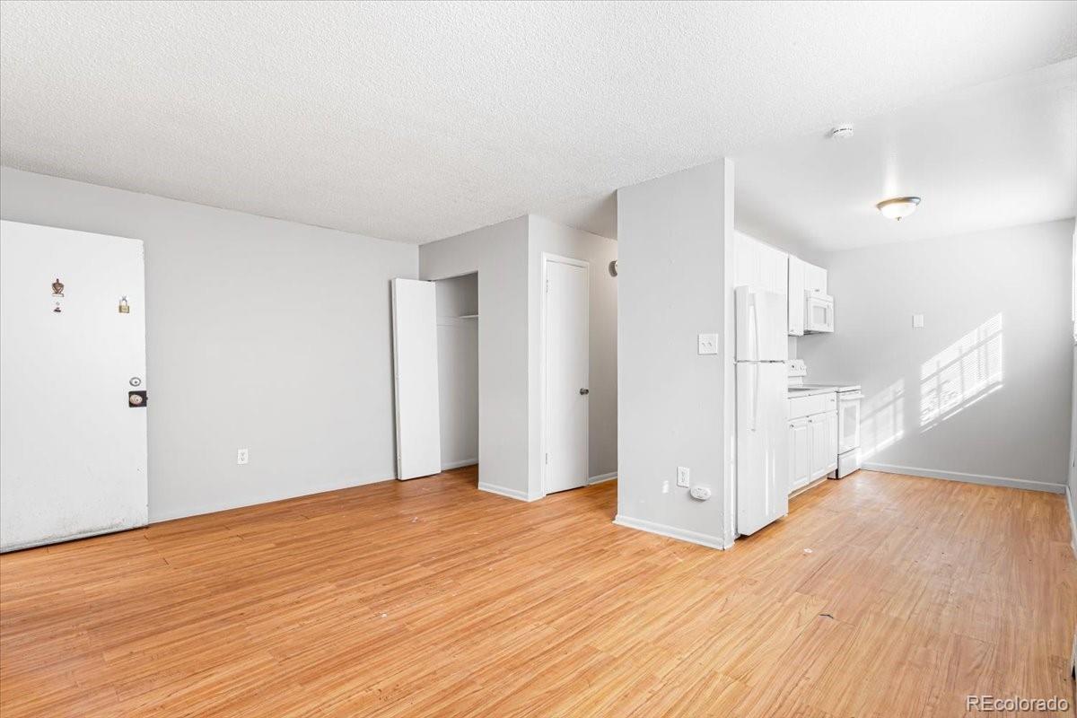 1588 Macon Street Aurora CO 80010