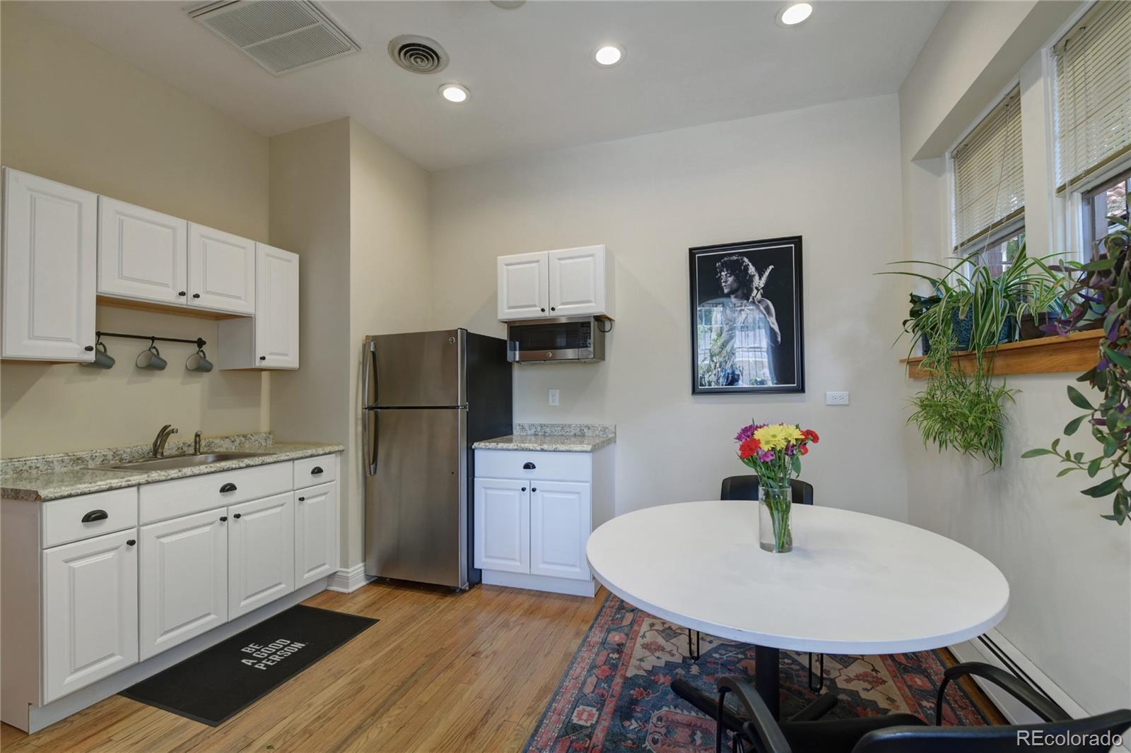 2043 York Street Denver CO 80205