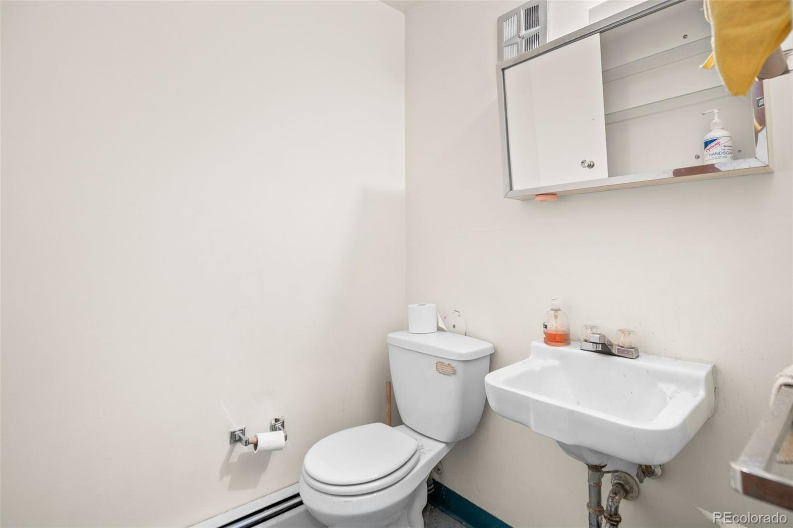 2162 S Jason Street Denver CO 80223