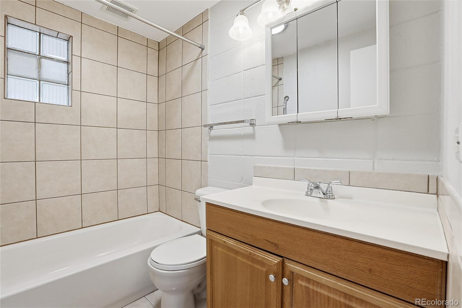 1045 Balsam Street Lakewood CO 80214