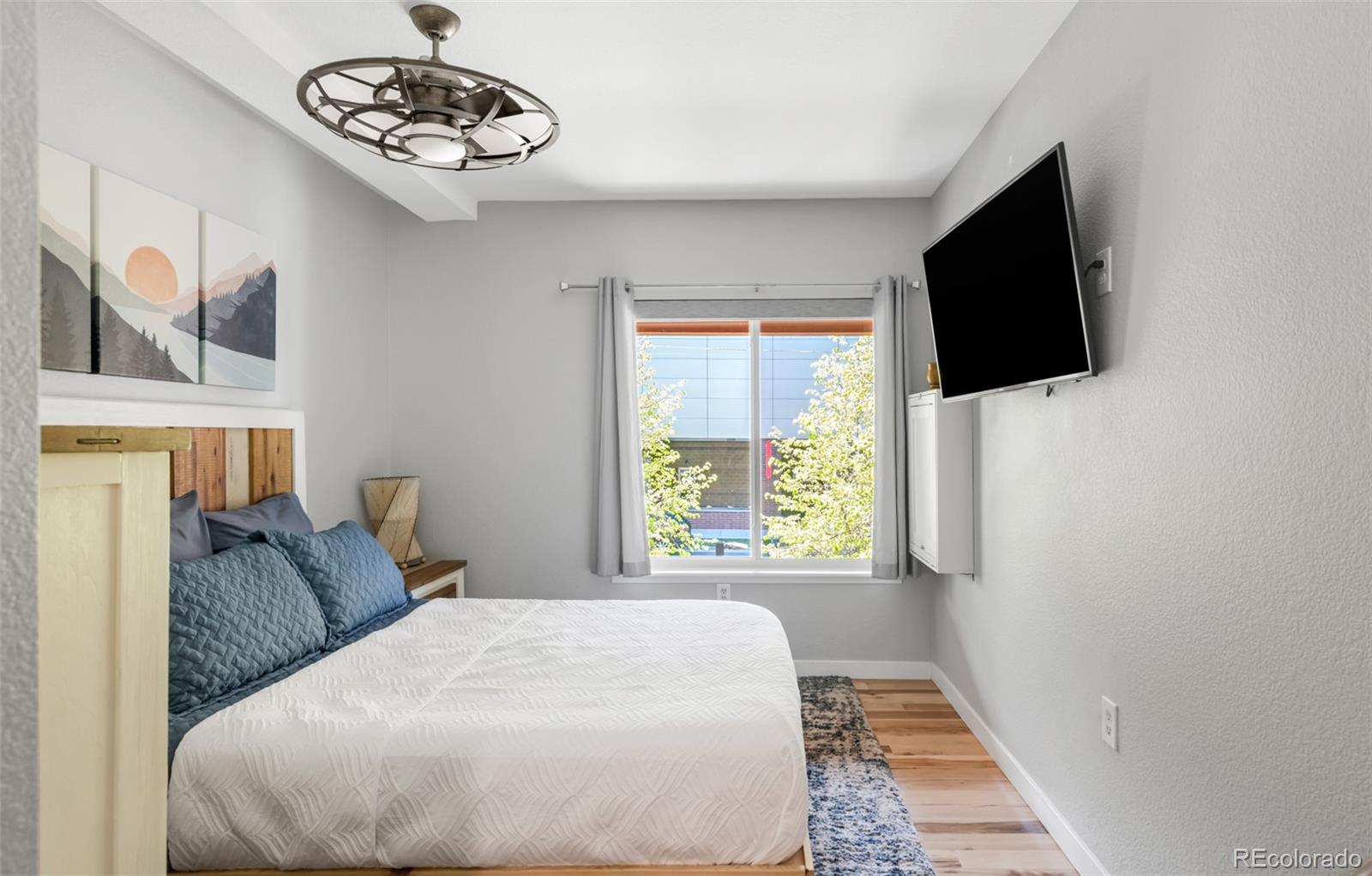 3295 Blake Street Denver CO 80205