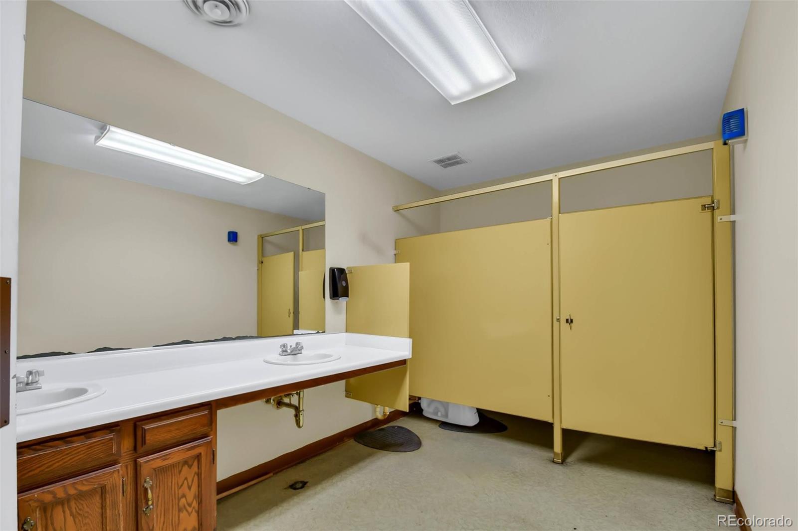 4995 Monaco Street Commerce City CO 80022