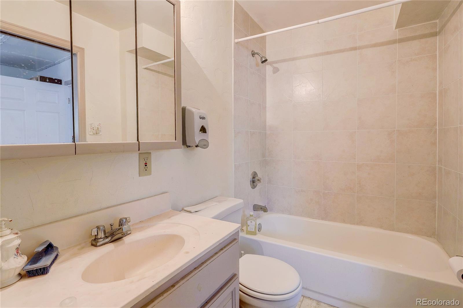 2053 W Hamilton Place Sheridan CO 80110