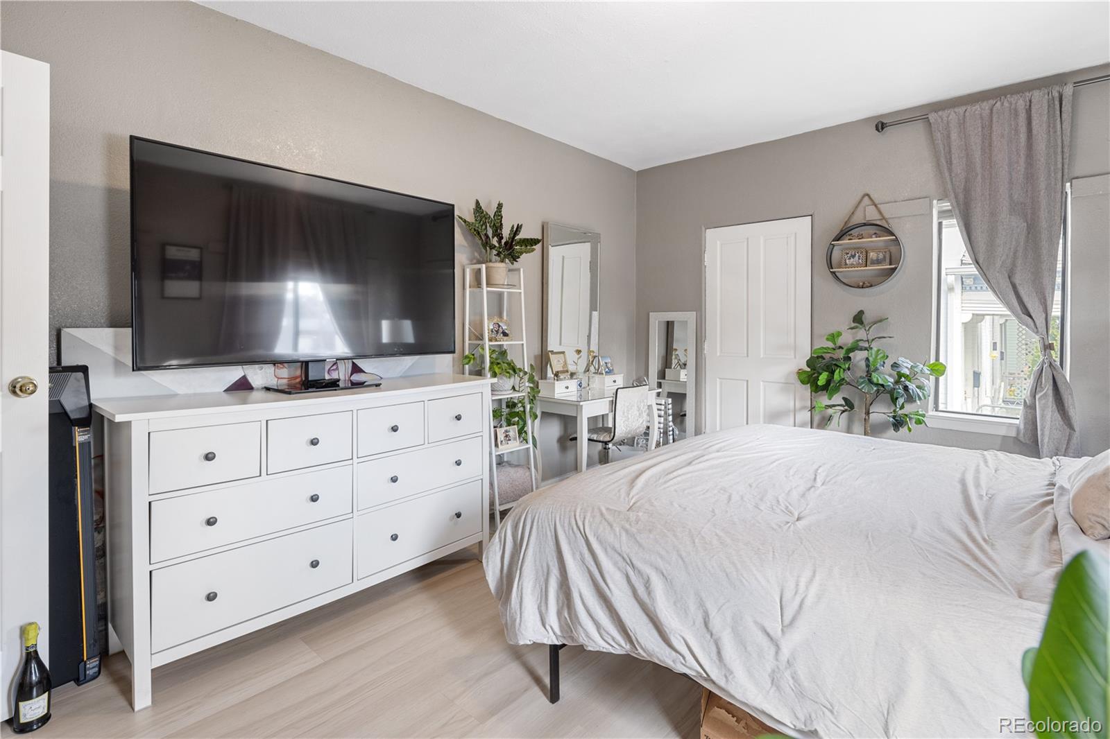 2663 Curtis Street Denver CO 80205