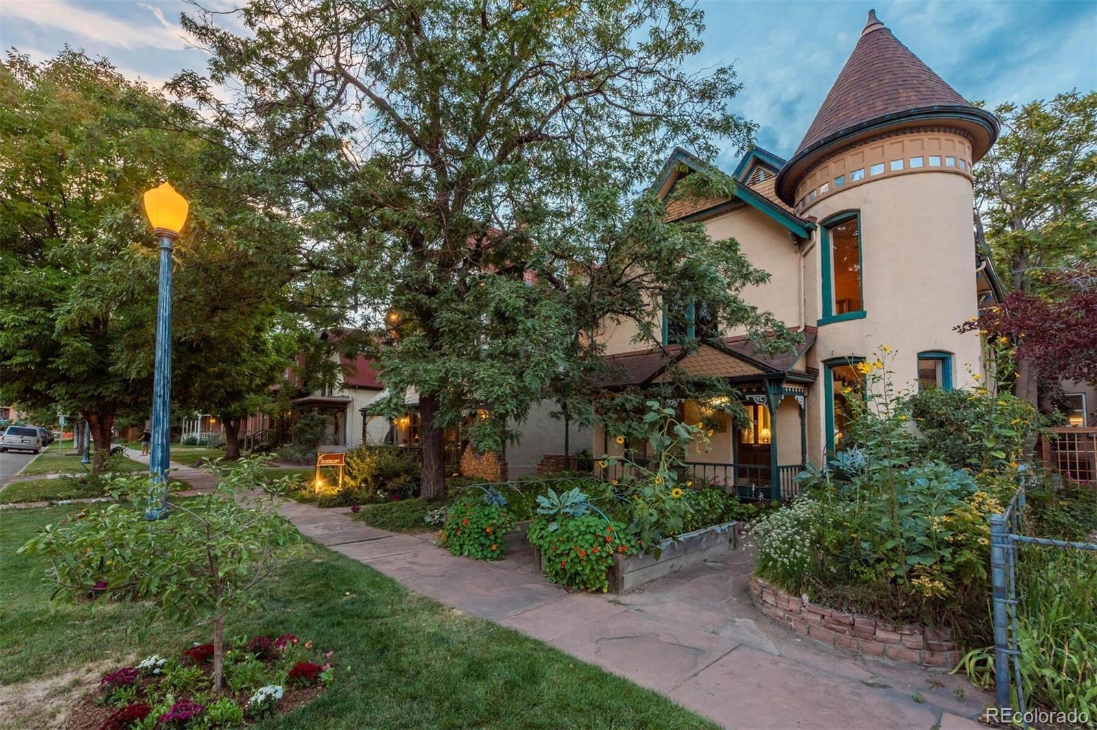 2147 Tremont Place Denver CO 80205