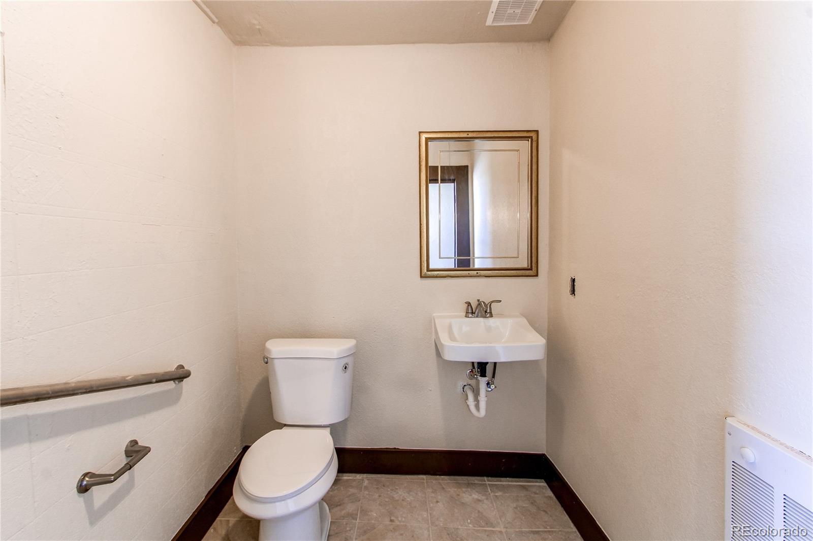 618 1st Avenue Deer Trail CO 80105